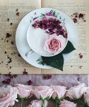 Load image into Gallery viewer, BACK IN STOCK! Valentine&#39;s Day Tea Box (SPECIAL EDITION)